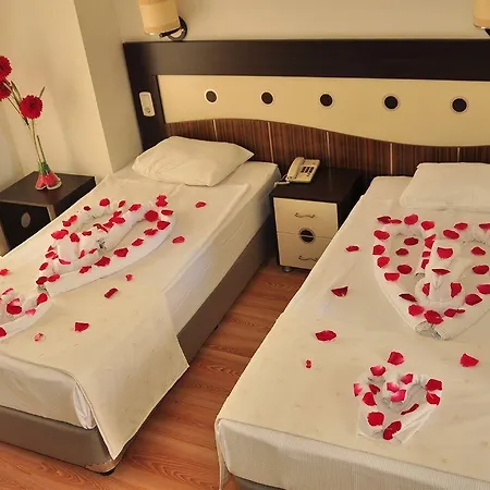 فندق La Vita's 3*