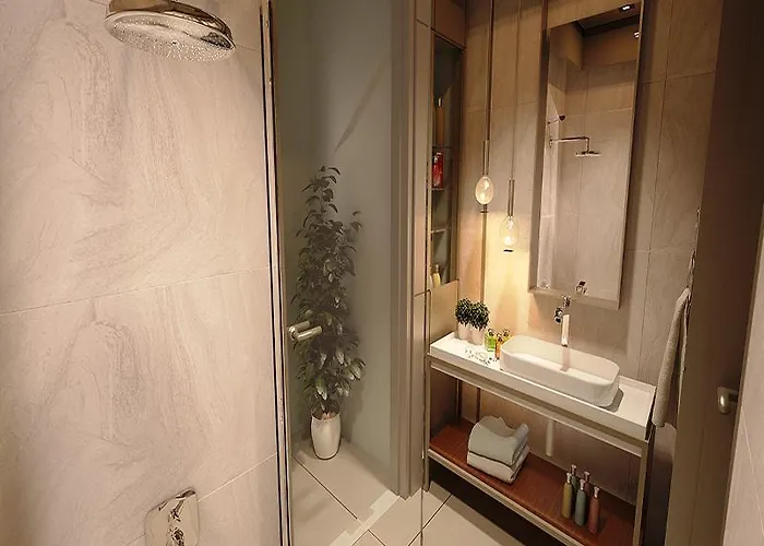 Hotel La Vita's Side