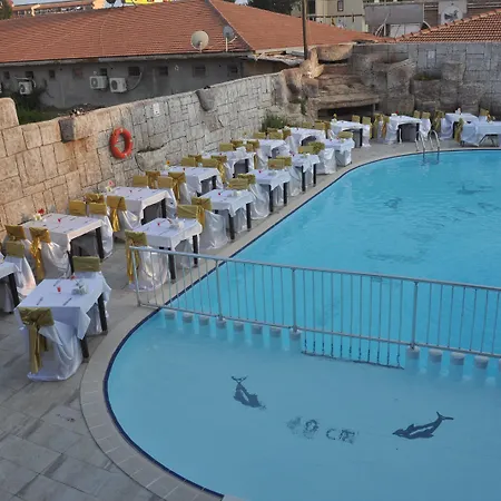 La Vita's Otel Side