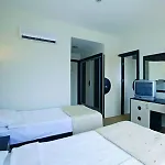호텔 La Vita's 3*